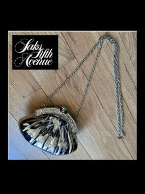 Vintage RARE Saks Fifth Avenue Silver Clamshell Clutch w/ Rhinestone cla…